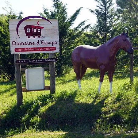 Üdülőpark Domaine D'escapa
