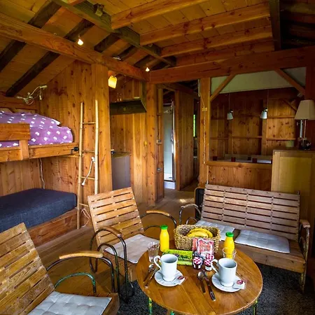 홀리데이파크 Domaine D'escapa