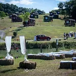 Domaine D'escapa Ferienpark Estipouy