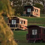 Domaine D'escapa 4* Estipouy