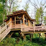 Domaine D'escapa 4* Estipouy
