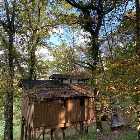 Domaine D'escapa 4*