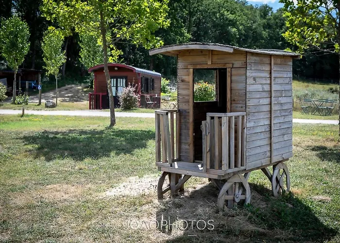 Domaine D'escapa 4* Estipouy